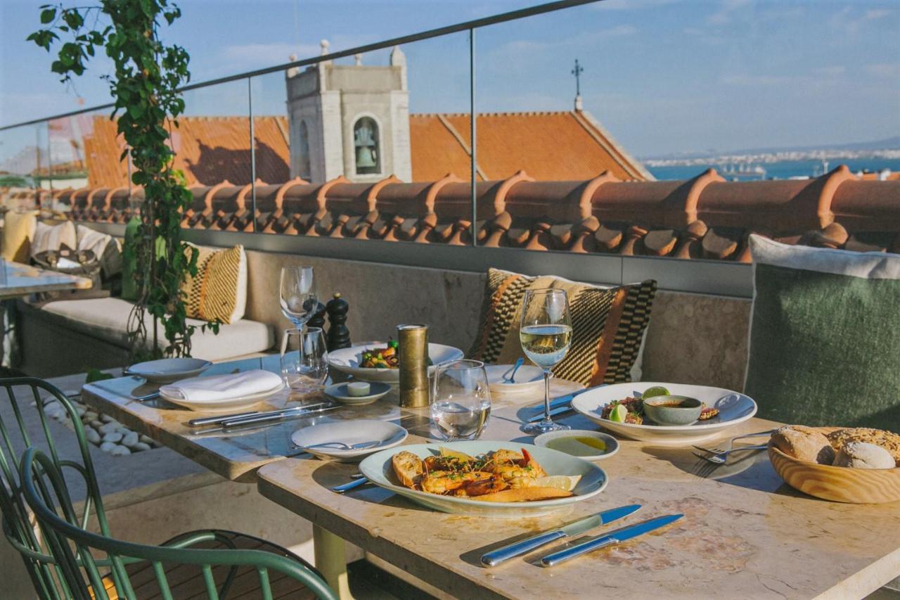 The Lumiares Hotel & Spa - Small Luxury Hotels Of The World Lisbon Exterior photo Rooftop restaurant