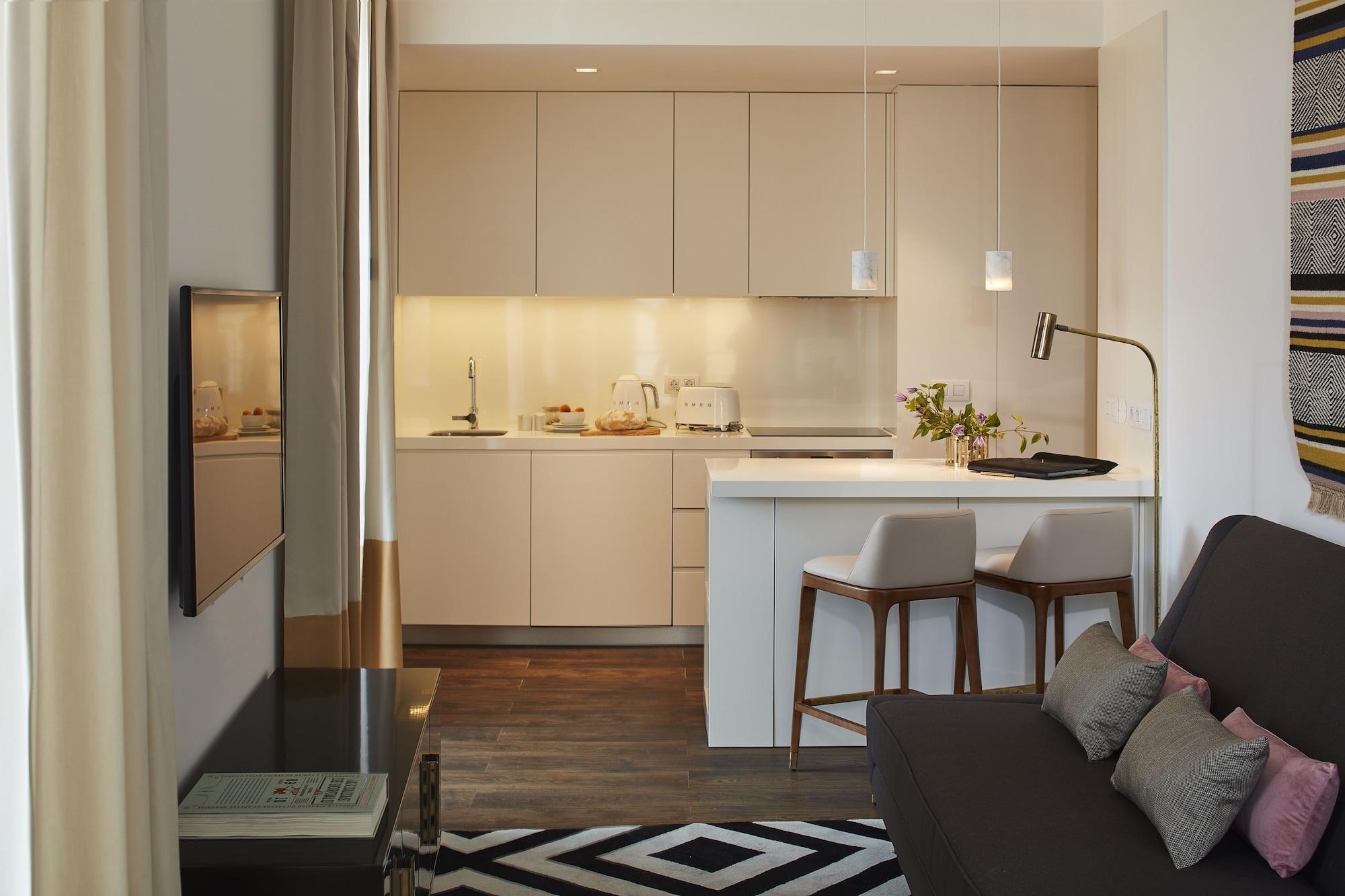 The Lumiares Hotel & Spa - Small Luxury Hotels Of The World Lisbon Exterior photo A kitchen in a typical apartment