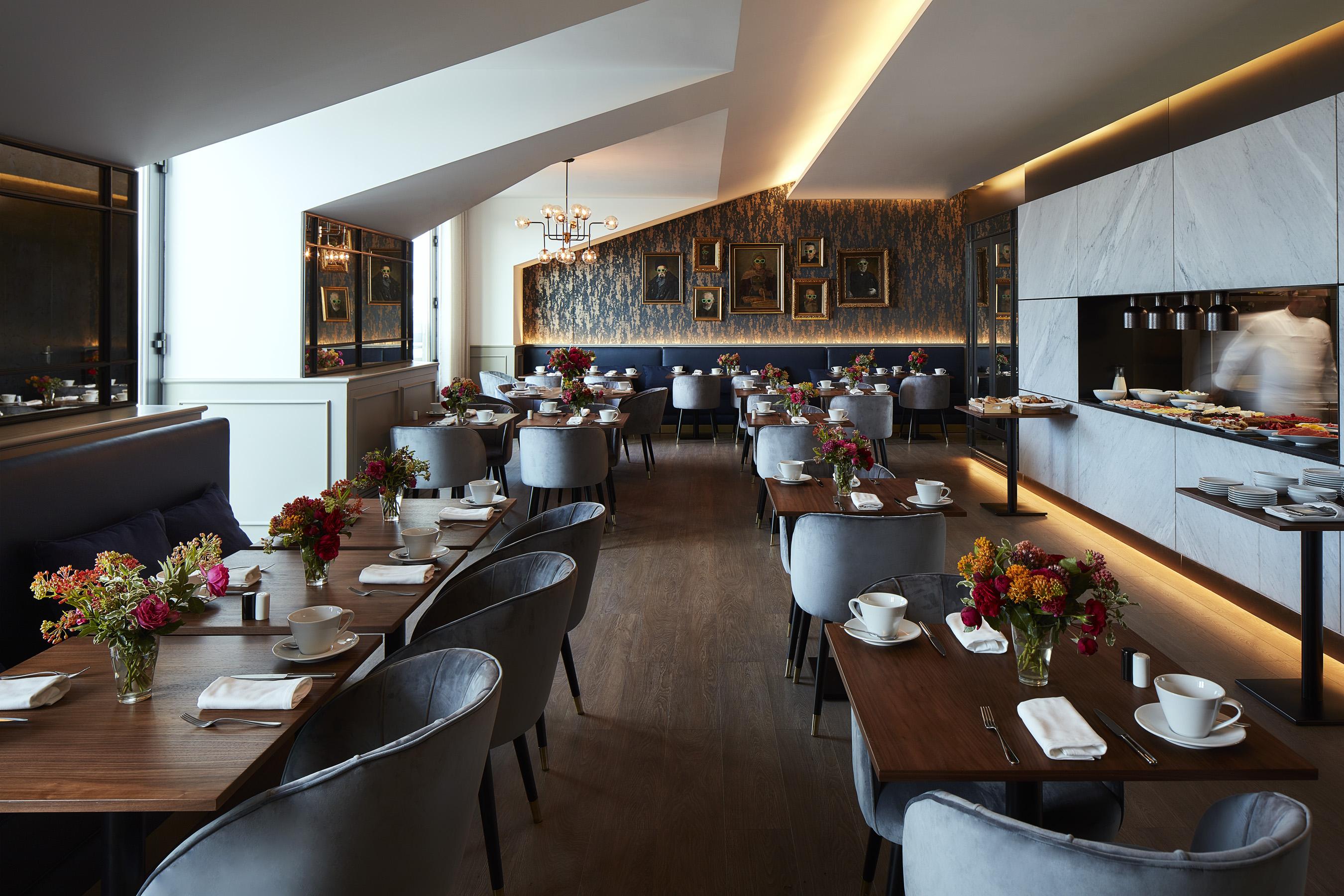 The Lumiares Hotel & Spa - Small Luxury Hotels Of The World Lisbon Exterior photo The interior of the restaurant