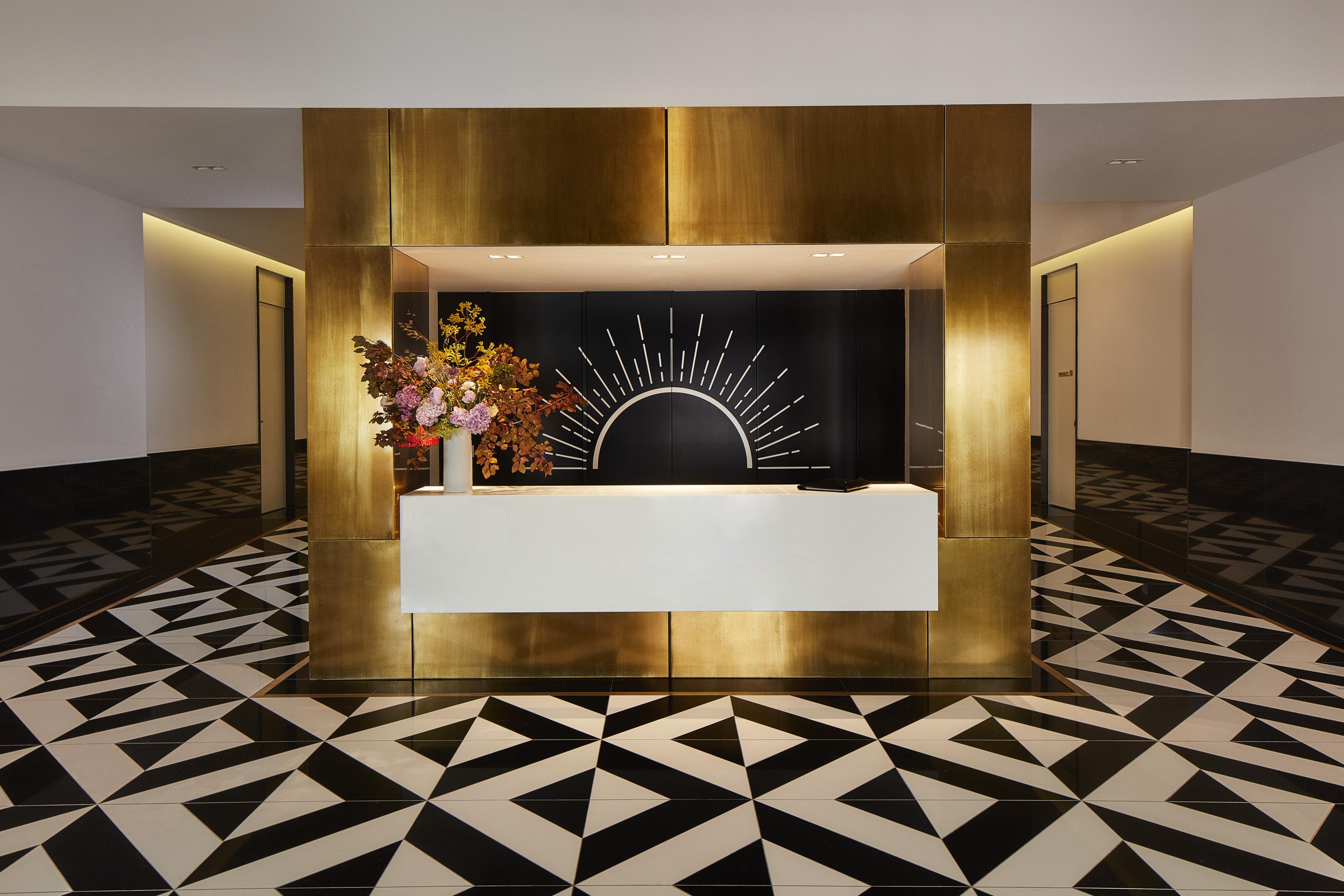 The Lumiares Hotel & Spa - Small Luxury Hotels Of The World Lisbon Exterior photo The lobby of the Standard London