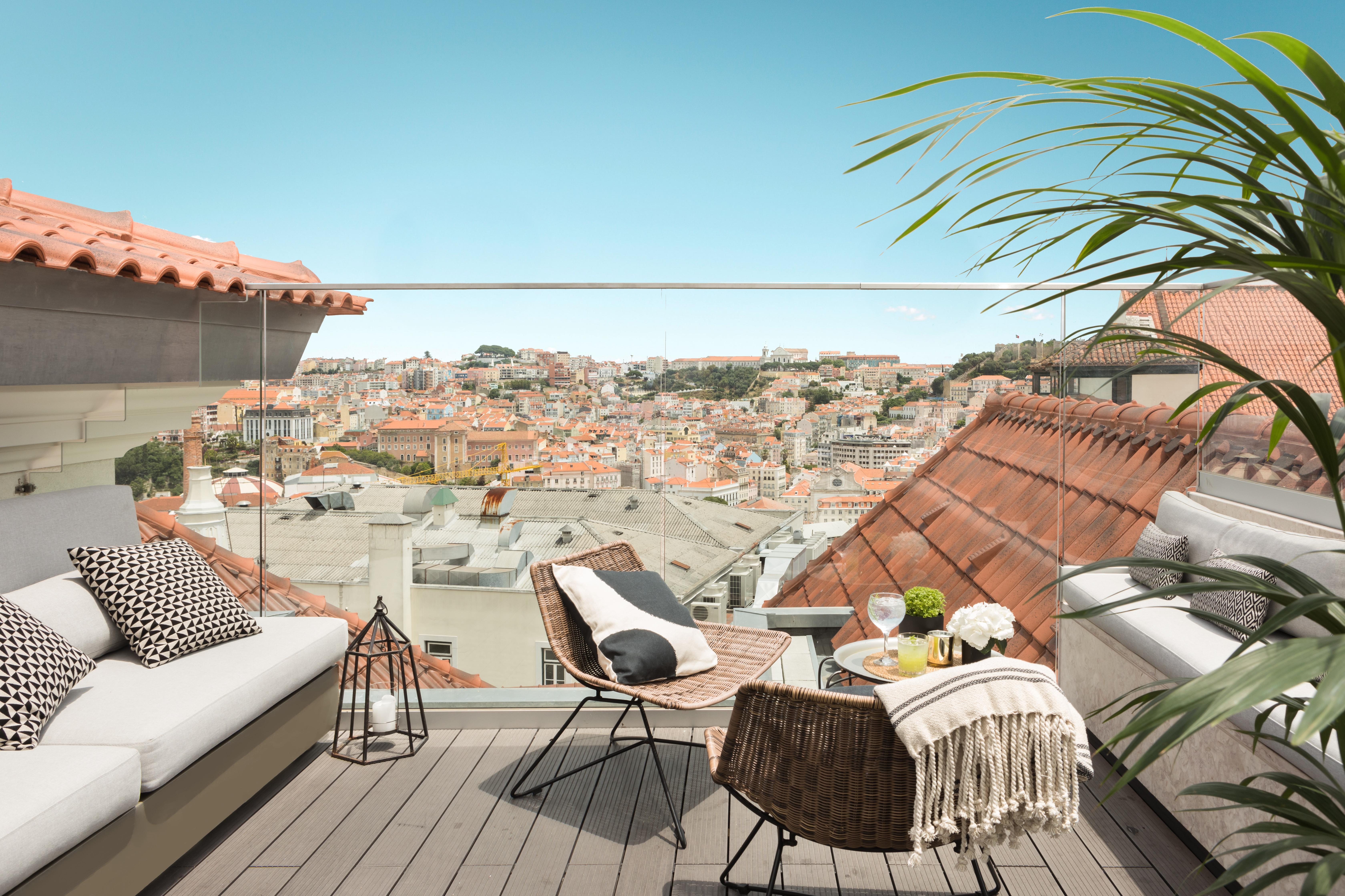 The Lumiares Hotel & Spa - Small Luxury Hotels Of The World Lisbon Exterior photo The rooftop terrace